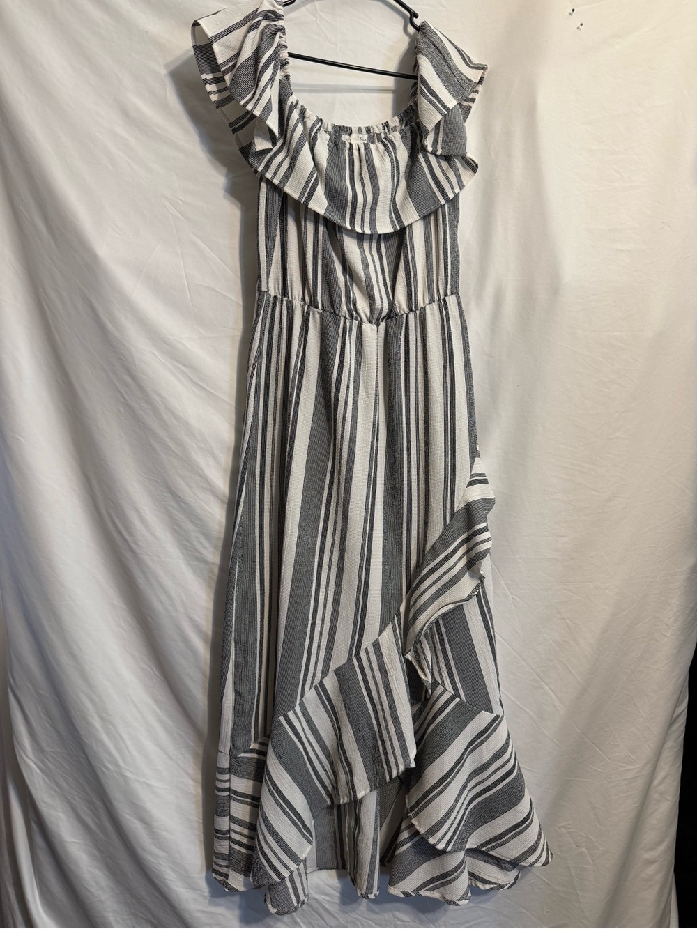 bailey blue Gray & White Striped Ruffle Off-Shoulder Maxi Dress